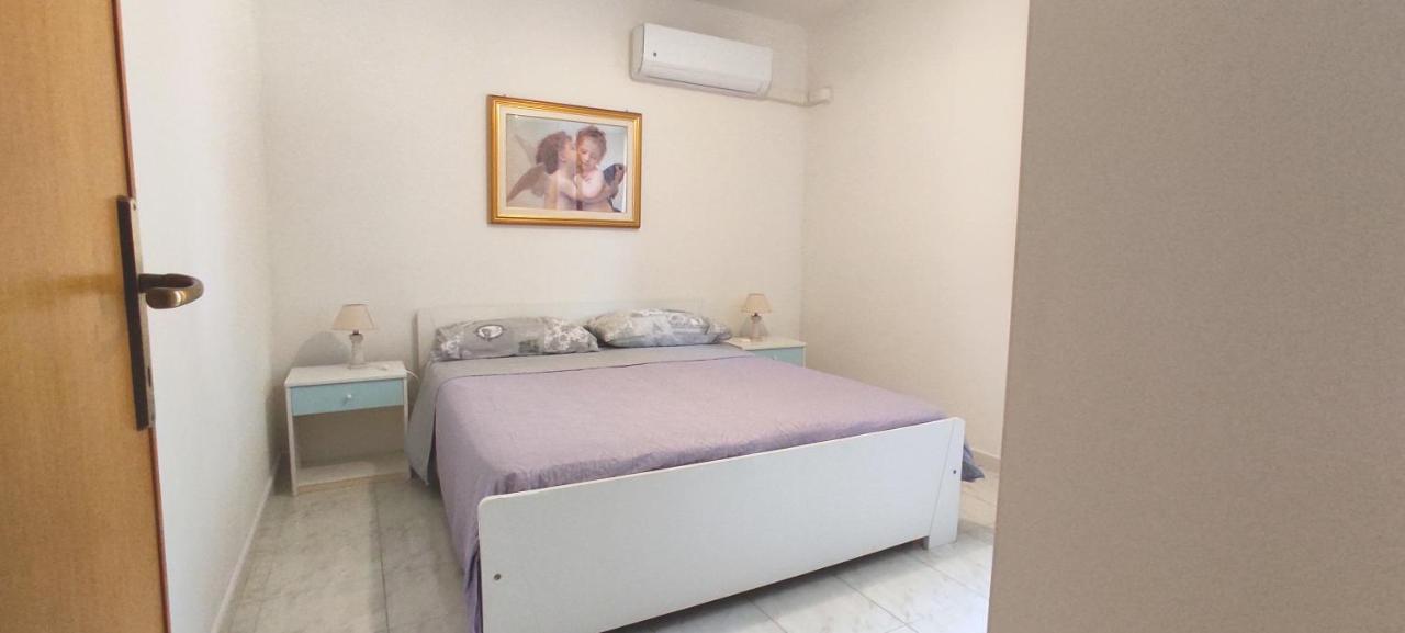 Appartamento La Dolce Vista Magomadas Esterno foto