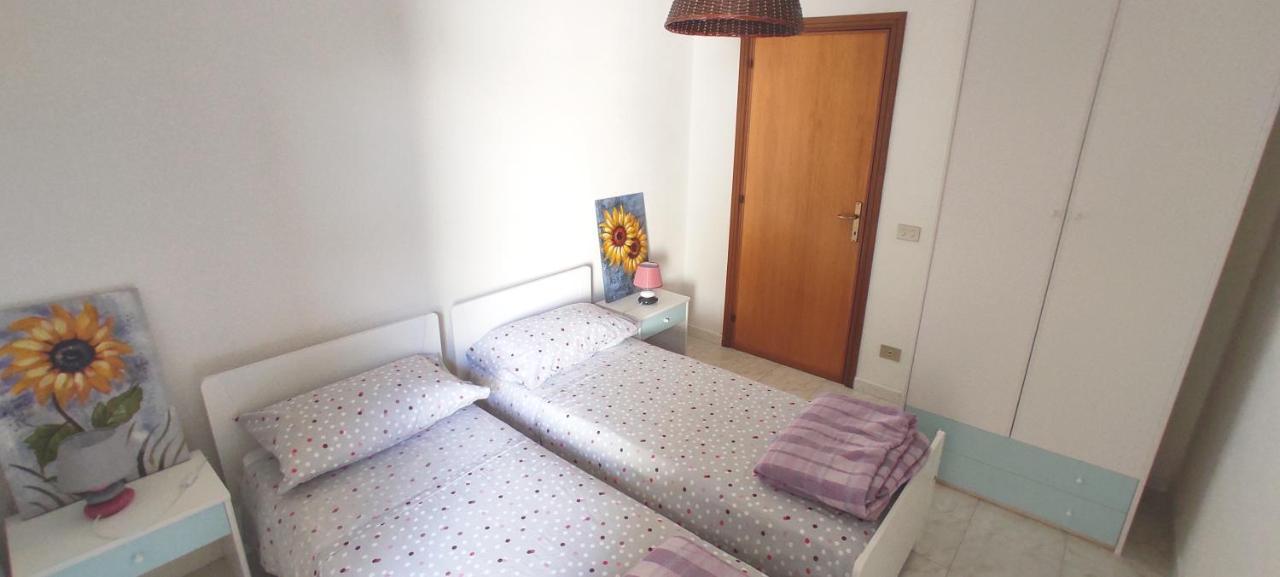Appartamento La Dolce Vista Magomadas Esterno foto