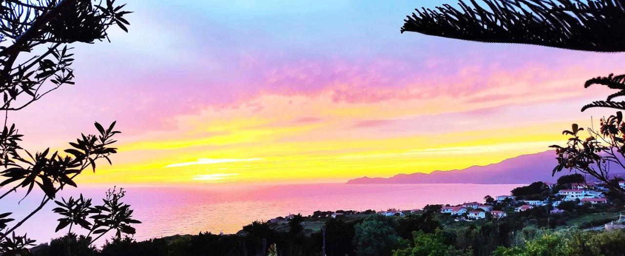 Appartamento La Dolce Vista Magomadas Esterno foto